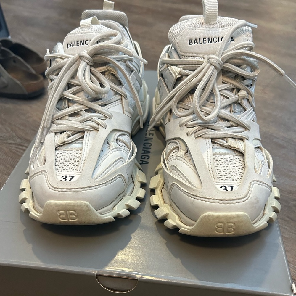 Balenciaga track sneaker 37 women’s
